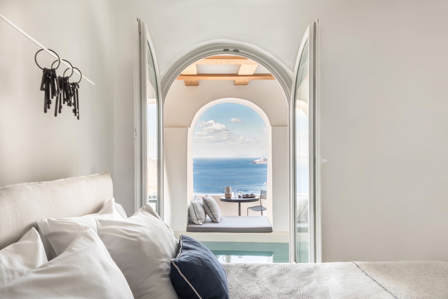 Relax and enjoy sea breeze suites
