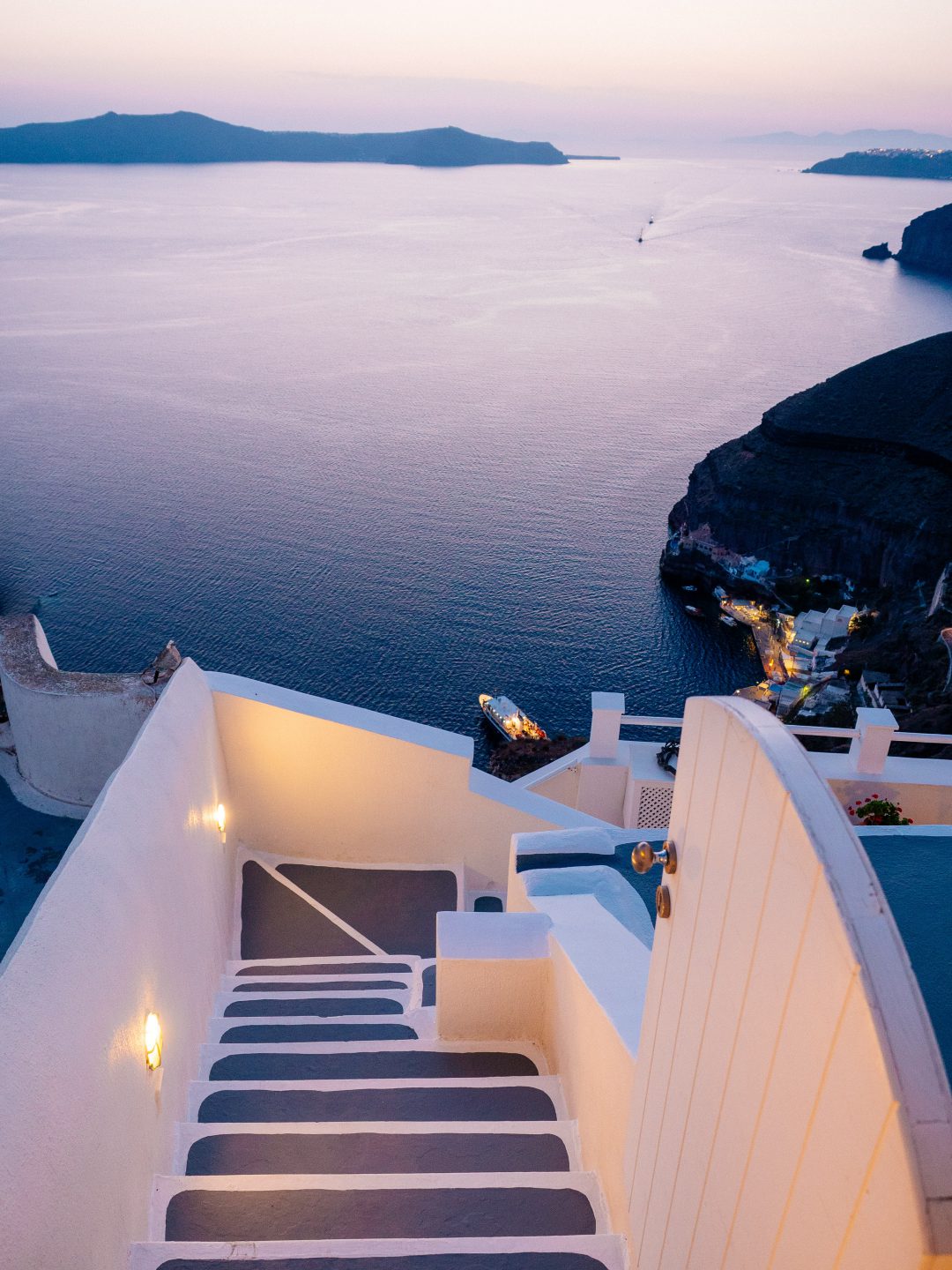 Relax and enjoy sea breeze suites